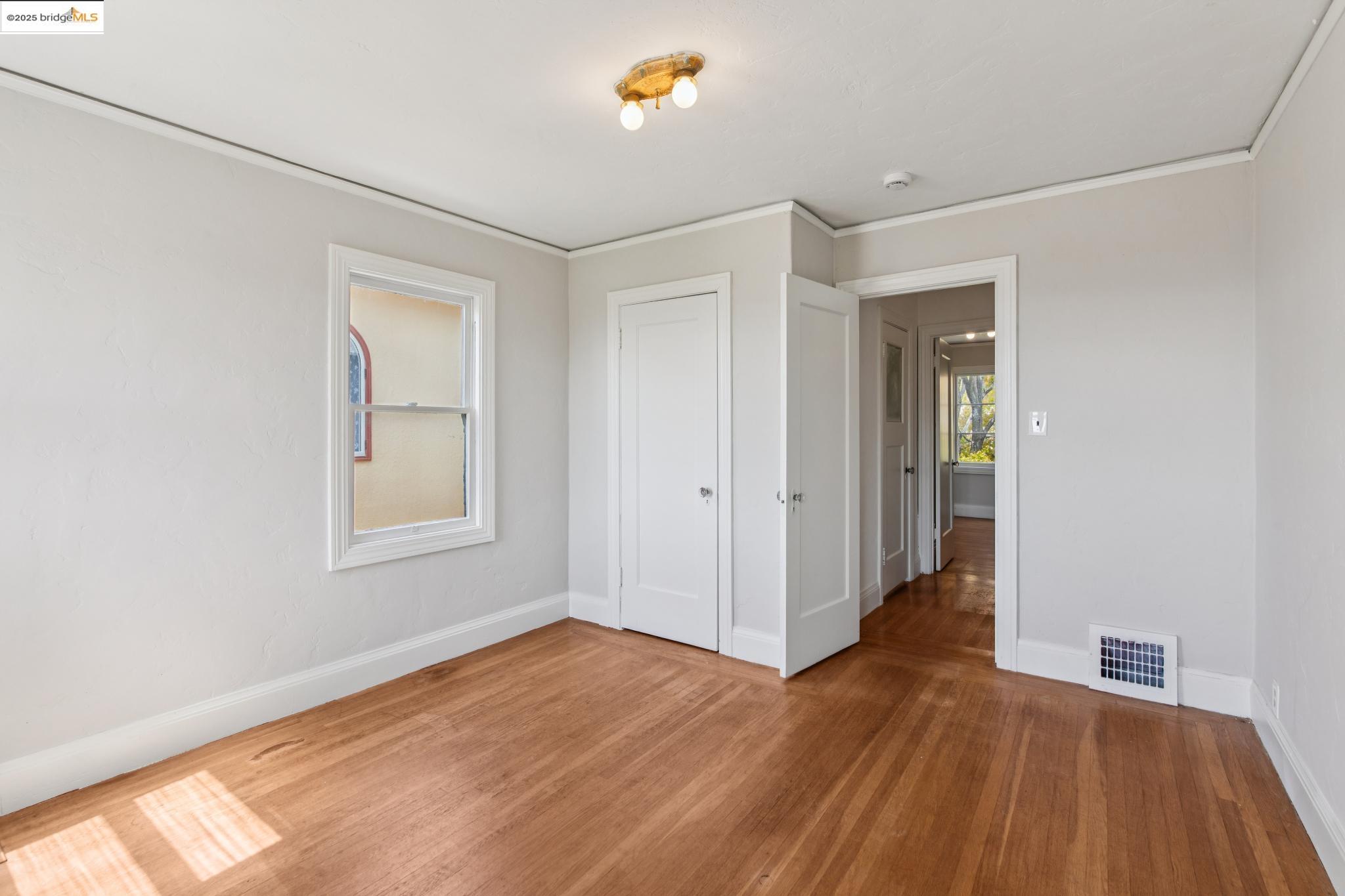 1110 Walnut St