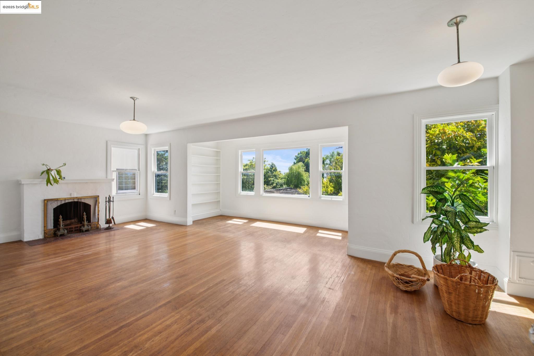 1110 Walnut St