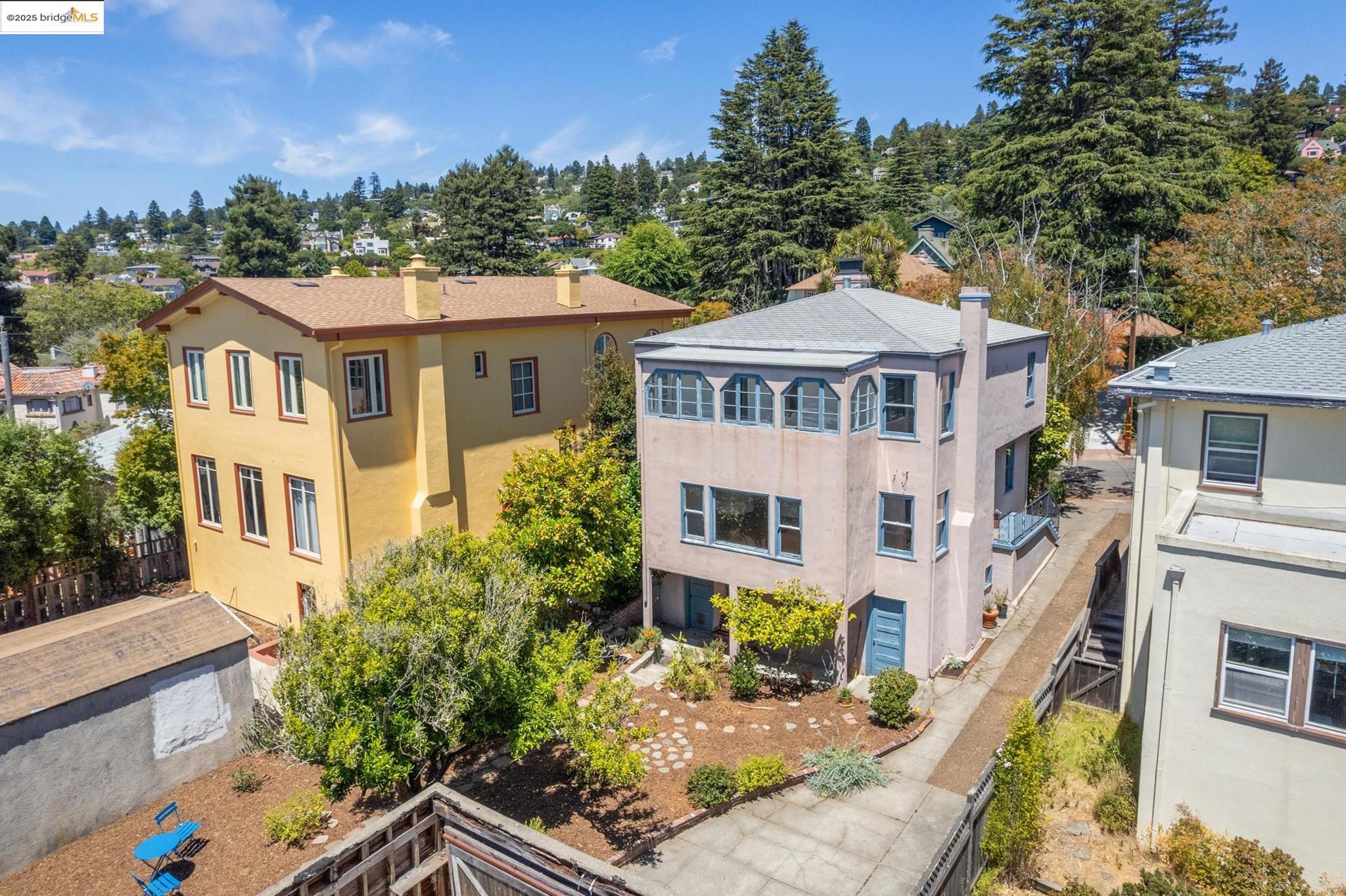 1110 Walnut St