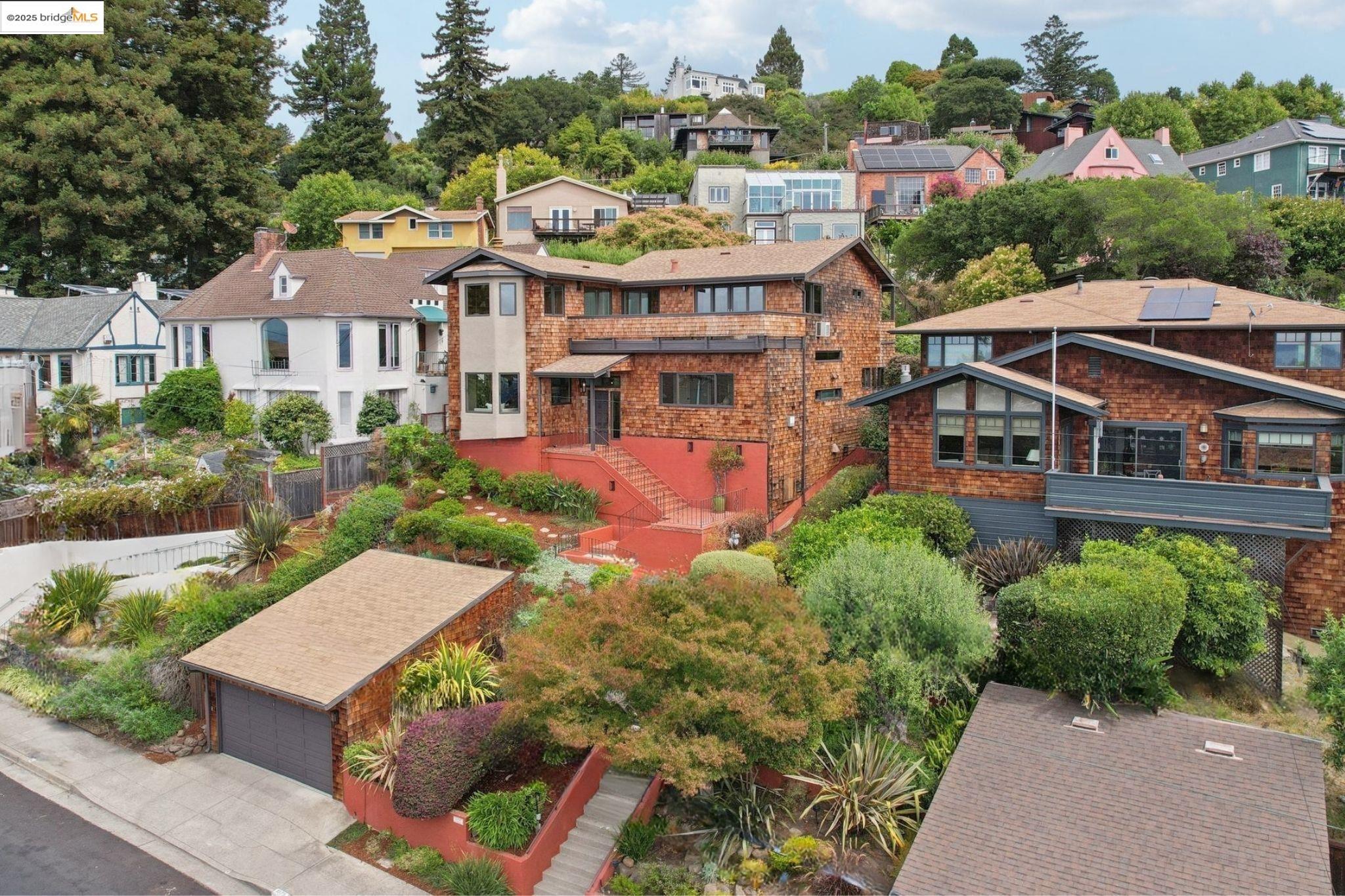1075 Spruce Street, Berkeley