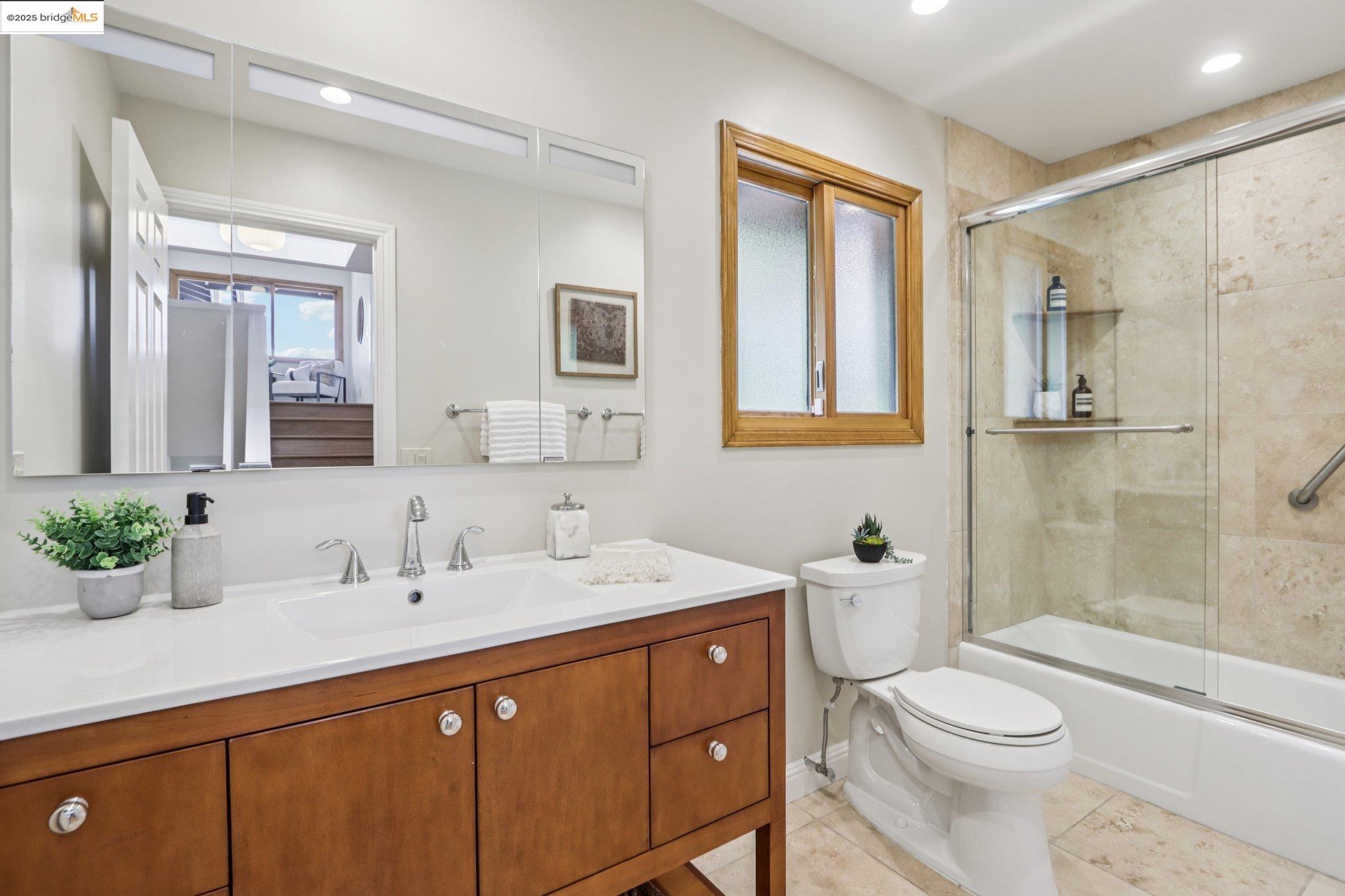 1075 Spruce Street, Berkeley