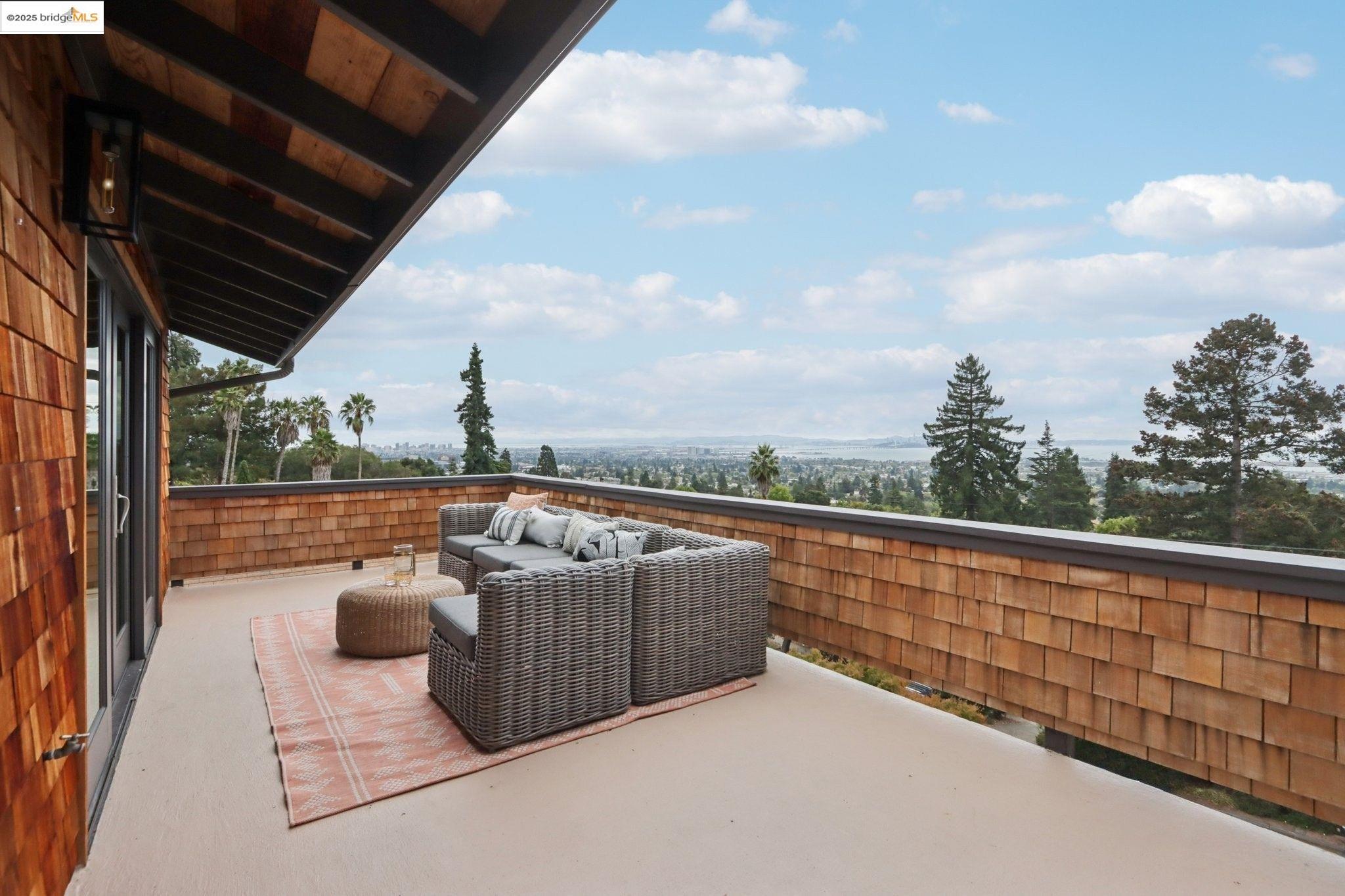 1075 Spruce Street, Berkeley