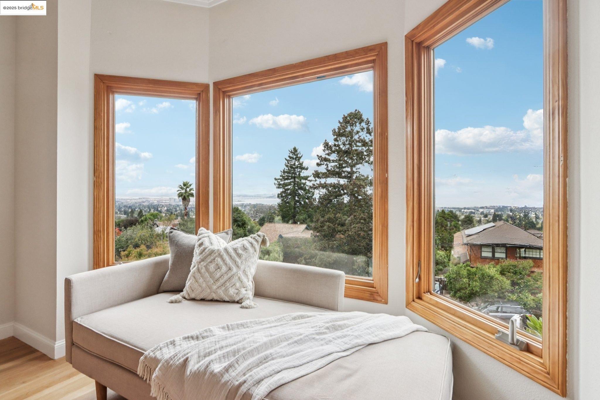 1075 Spruce Street, Berkeley