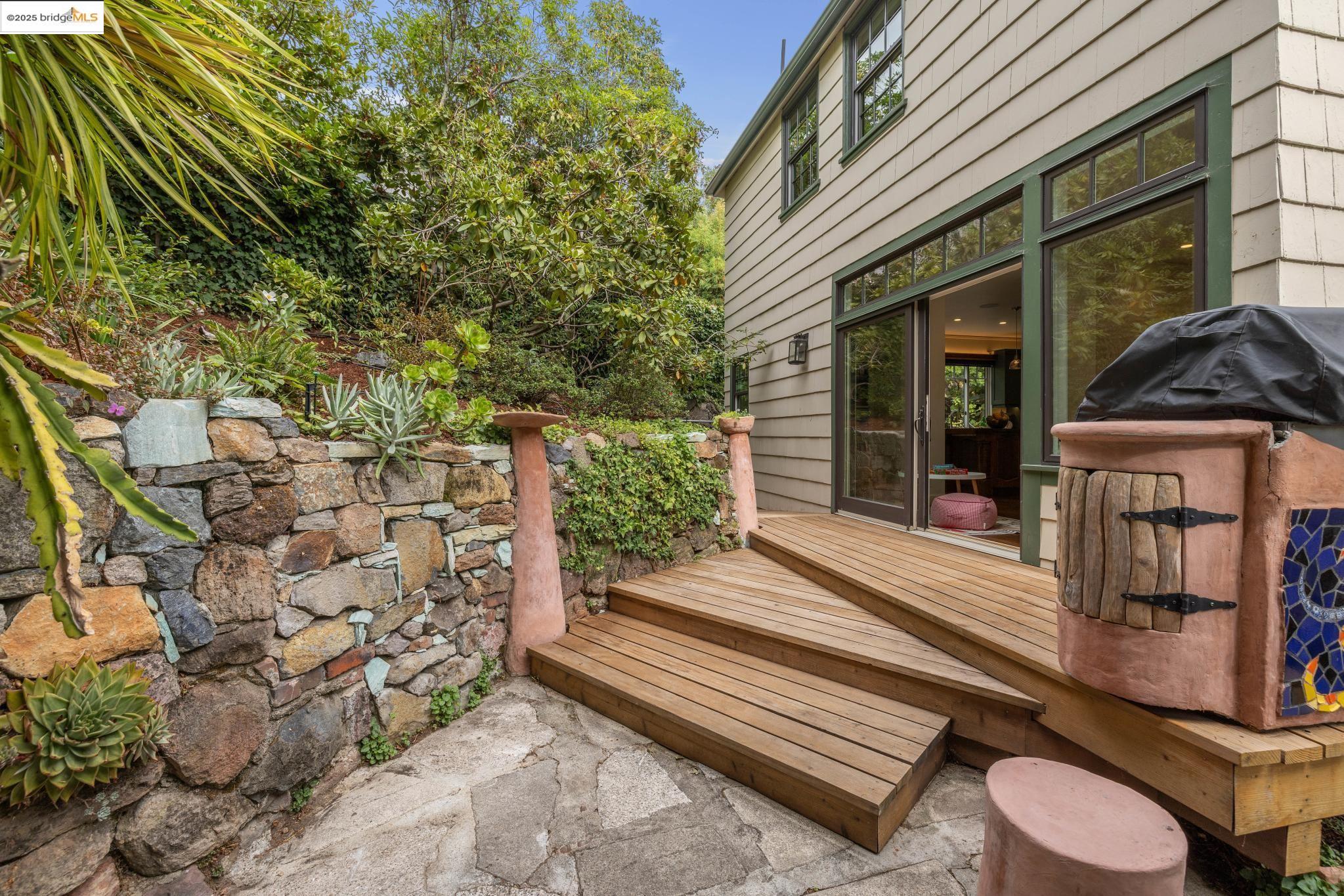 221 Stonewall Rd