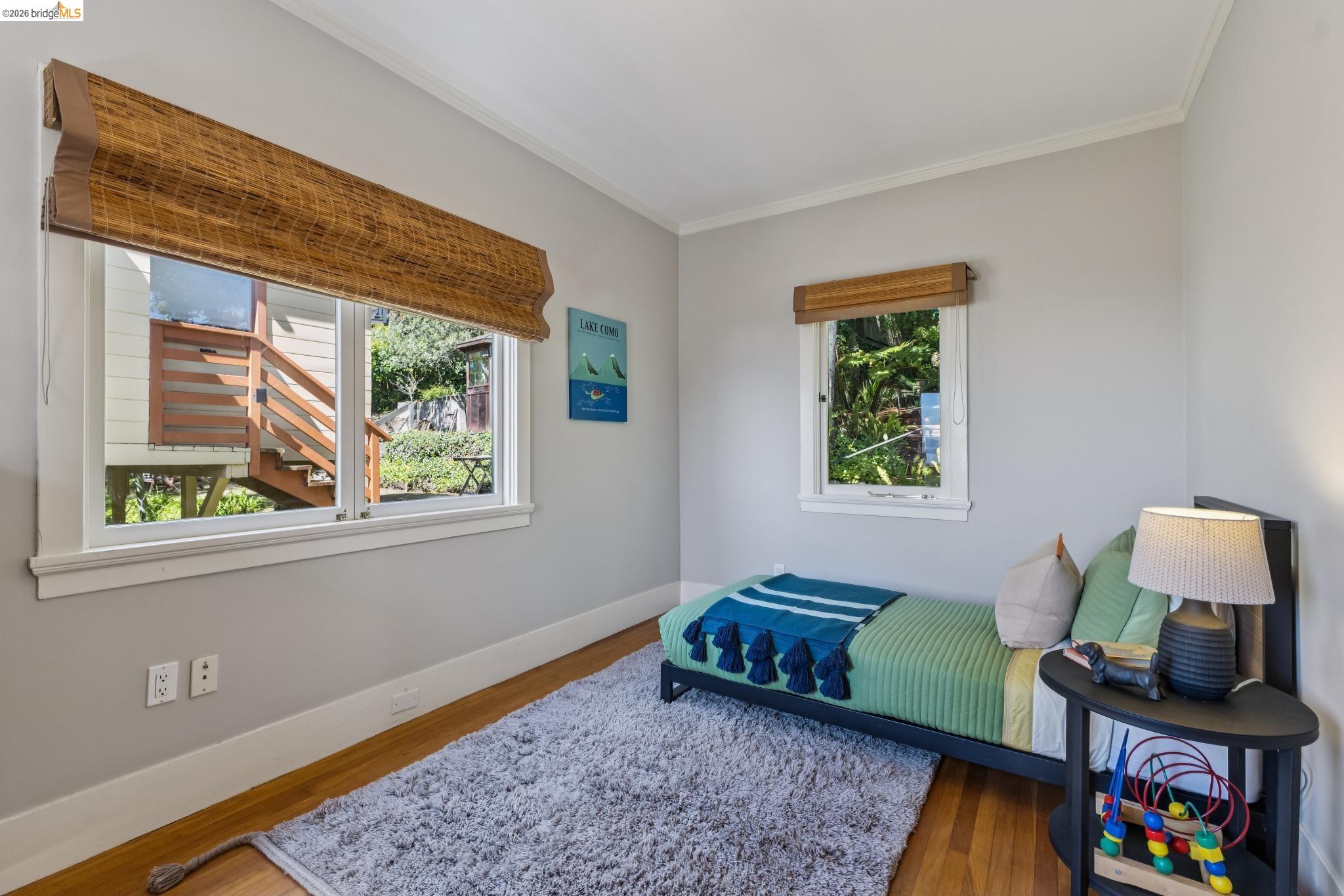 8 Mosswood Rd