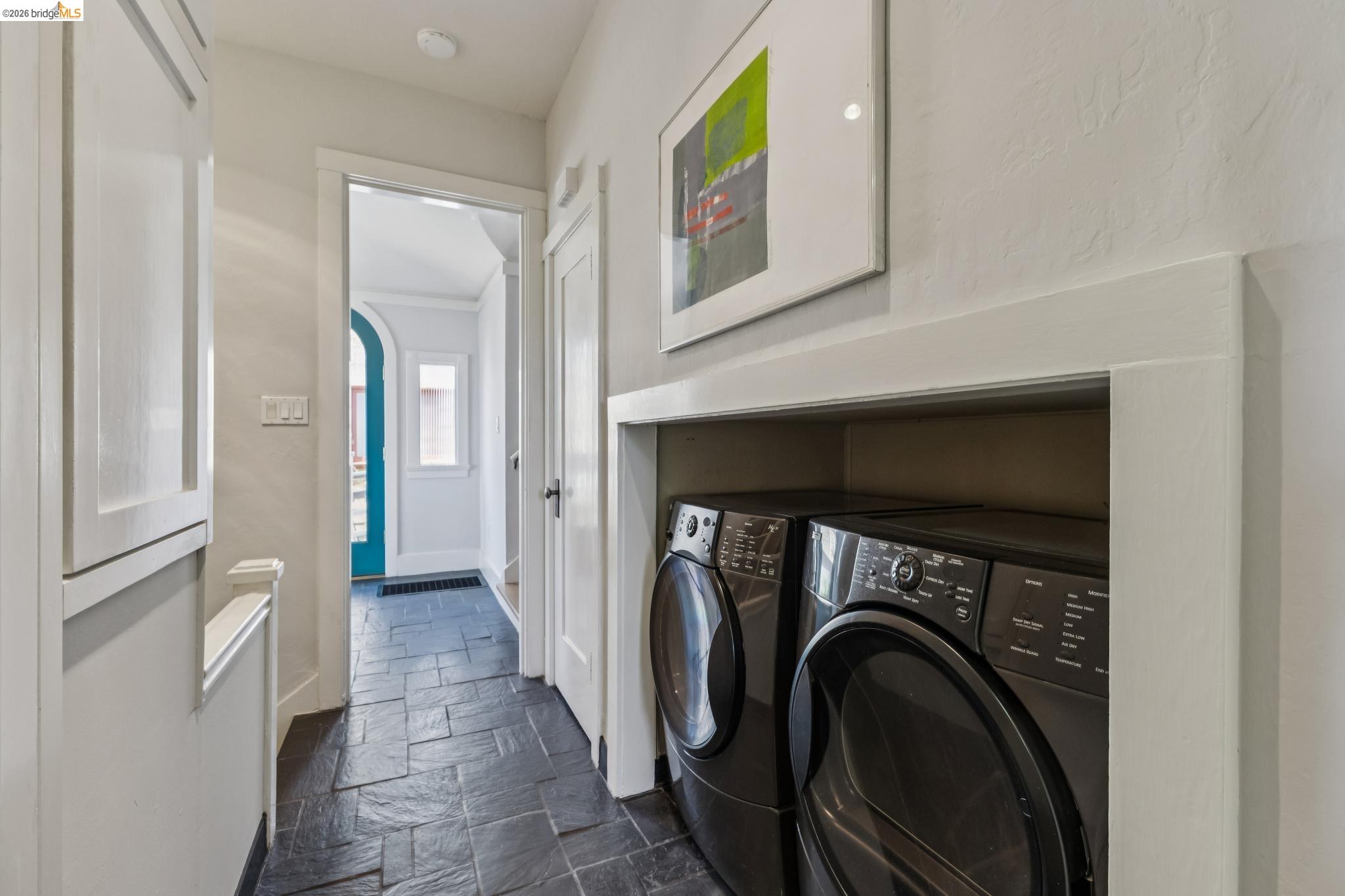 8 Mosswood Rd