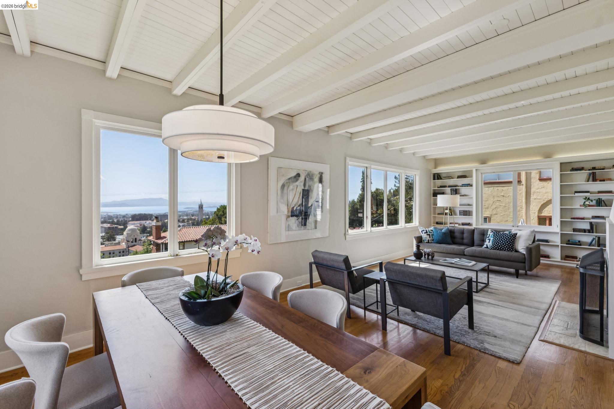 8 Mosswood Rd
