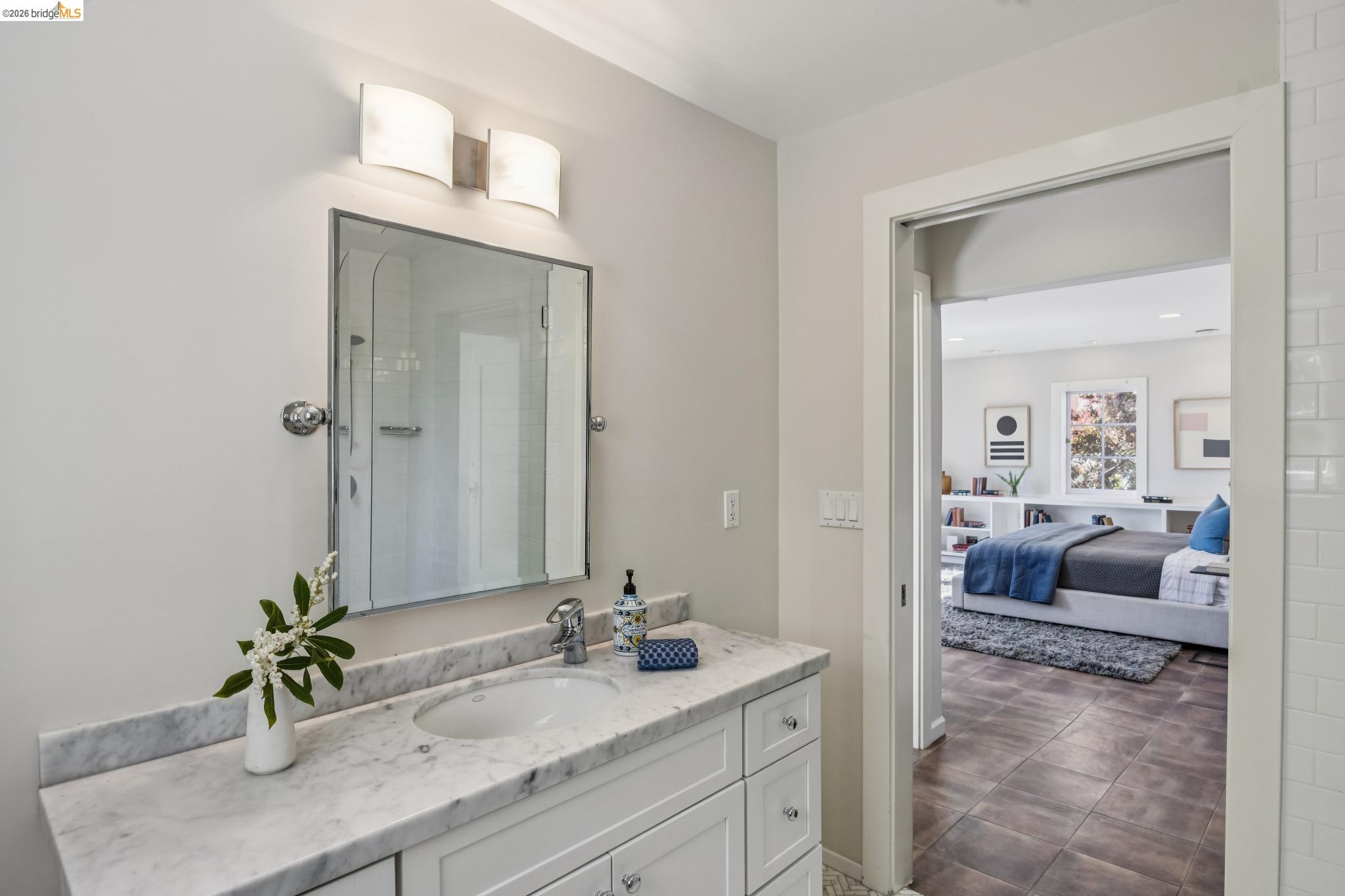 8 Mosswood Rd