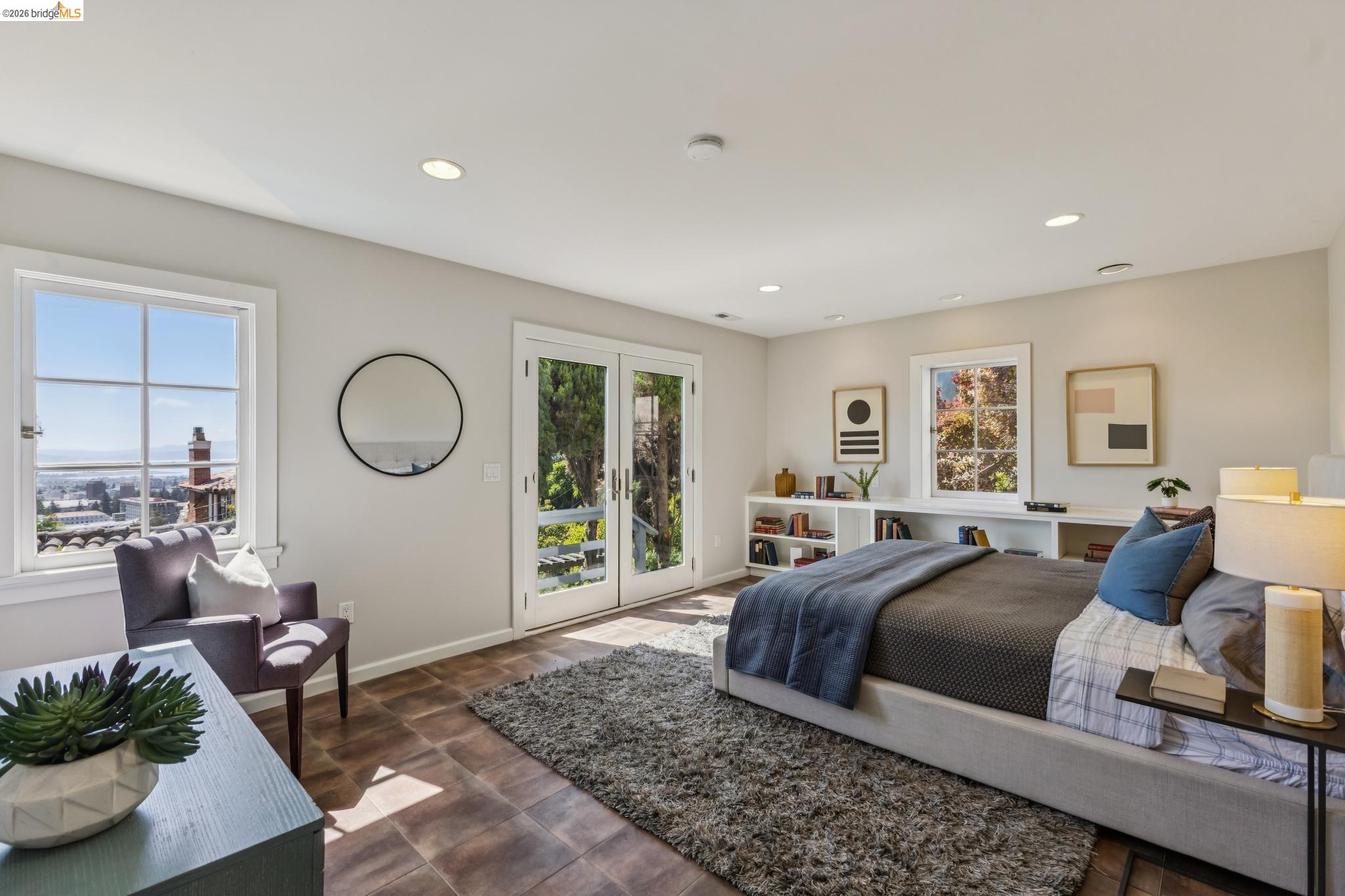 8 Mosswood Rd