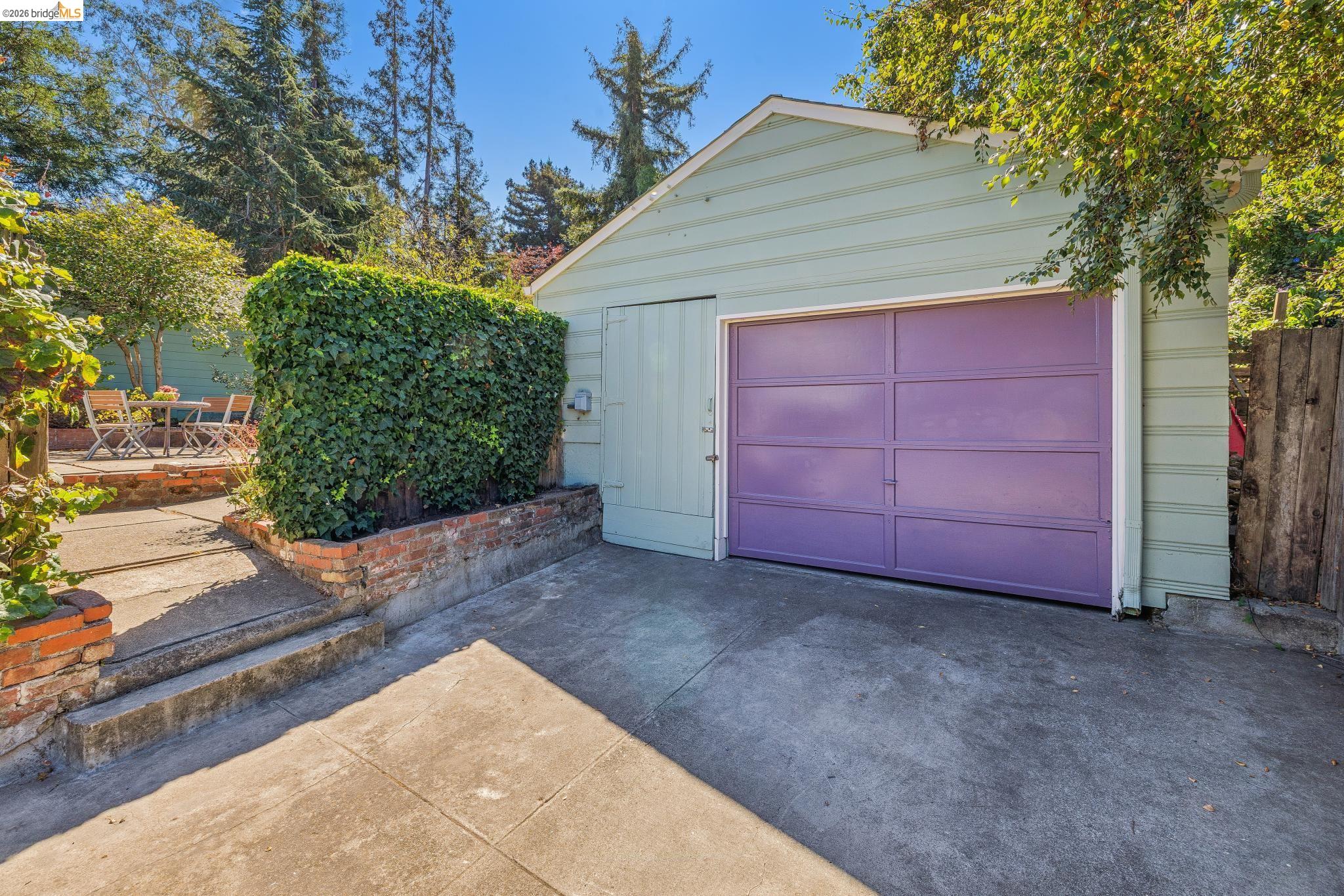 7531 Greenly Dr