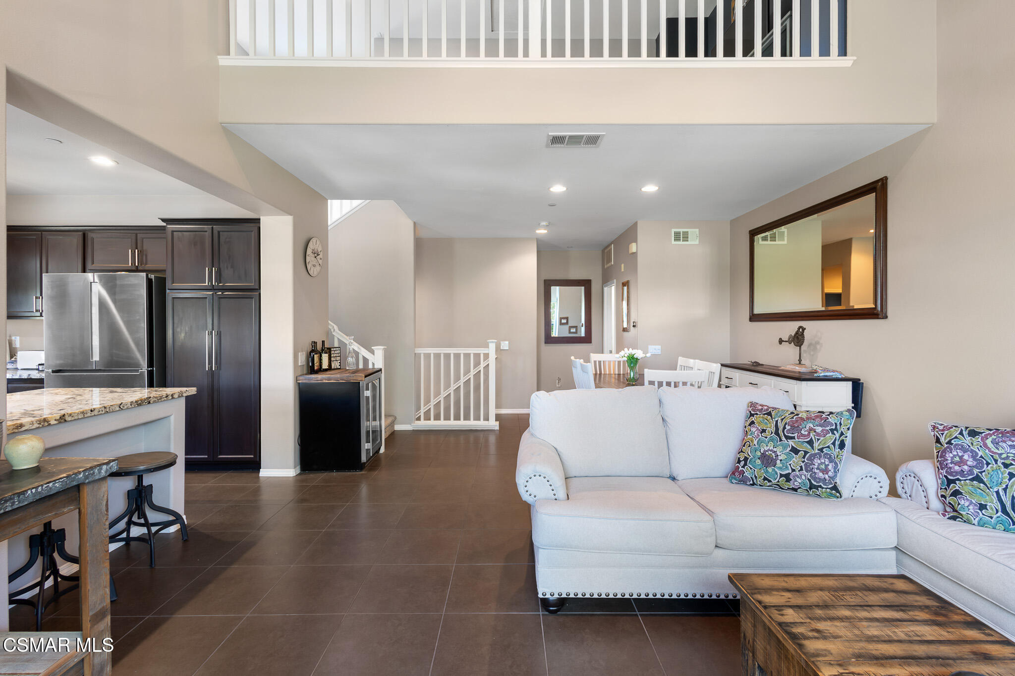 3118 N Oxnard Boulevard