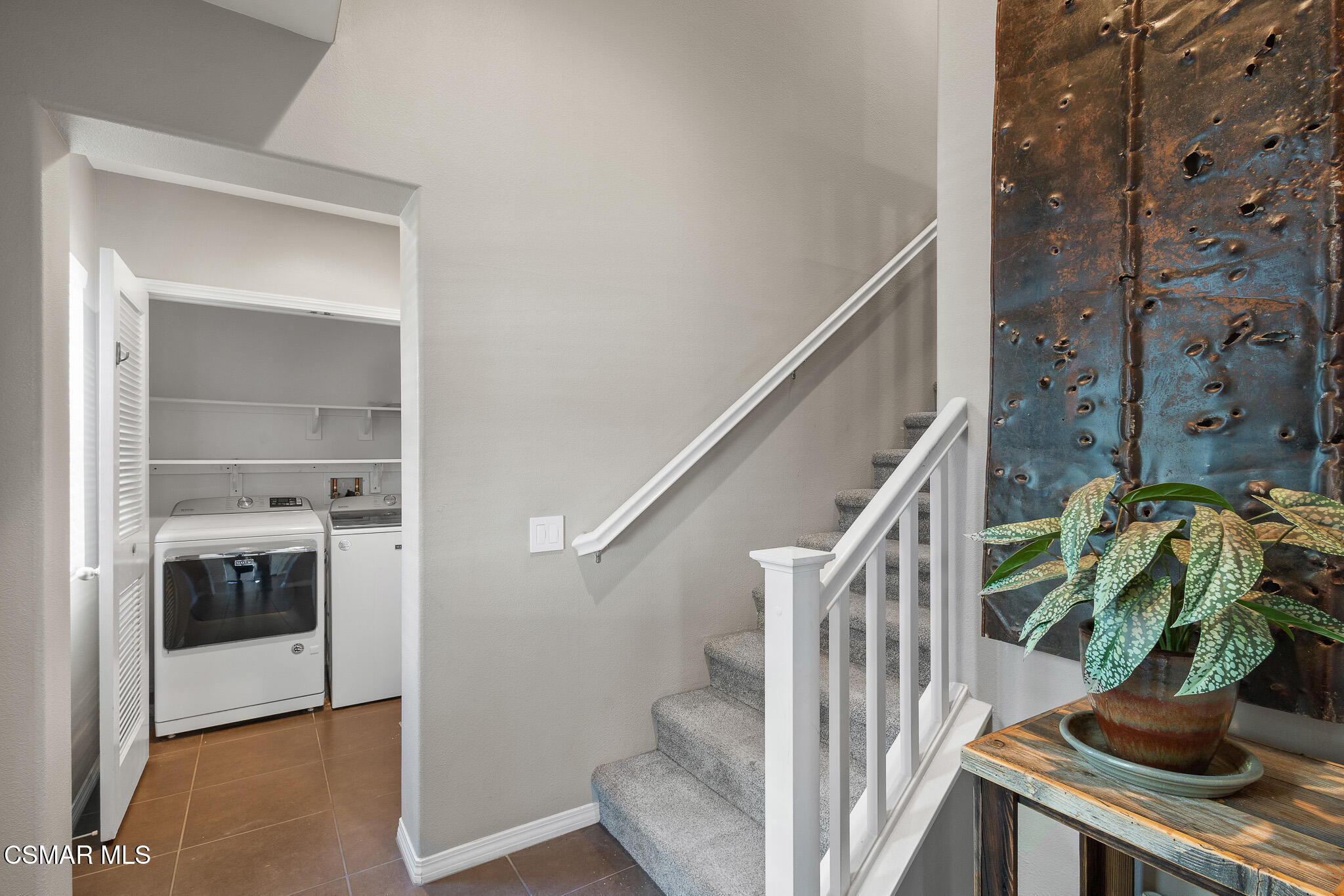 3118 N Oxnard Boulevard