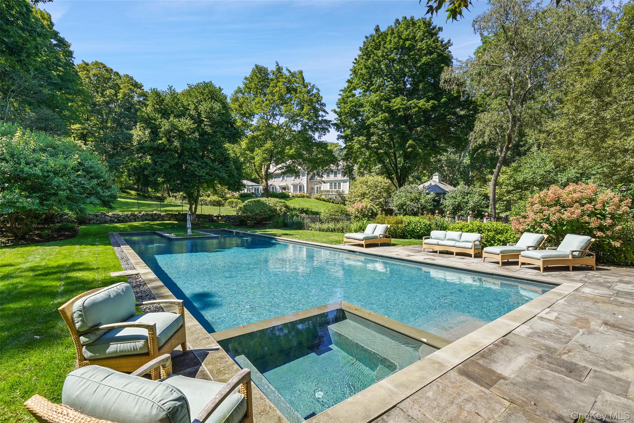 29 Upper Hook Road