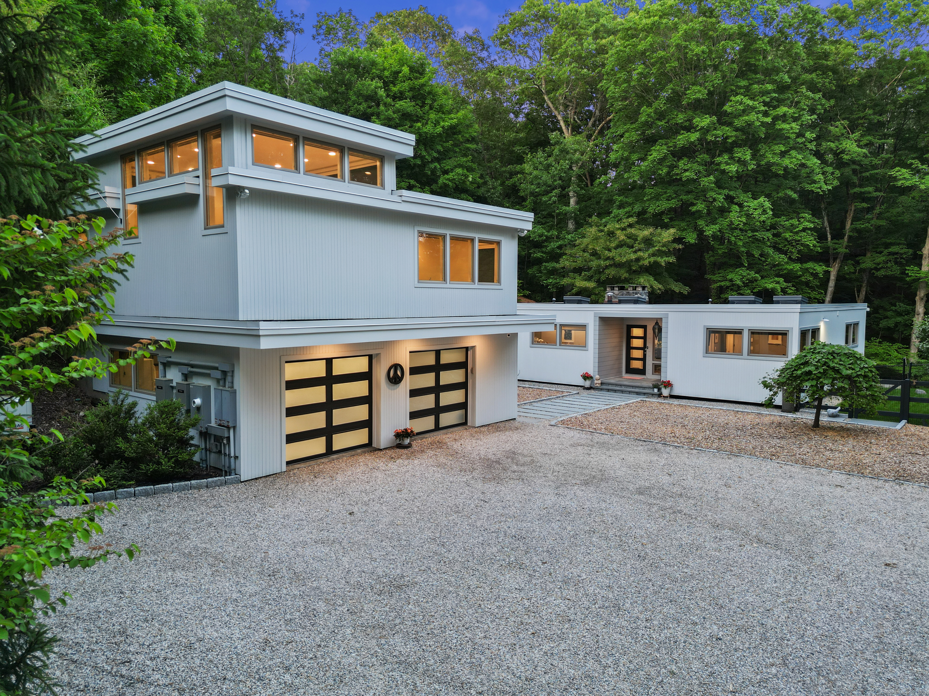 99 High Ridge Road