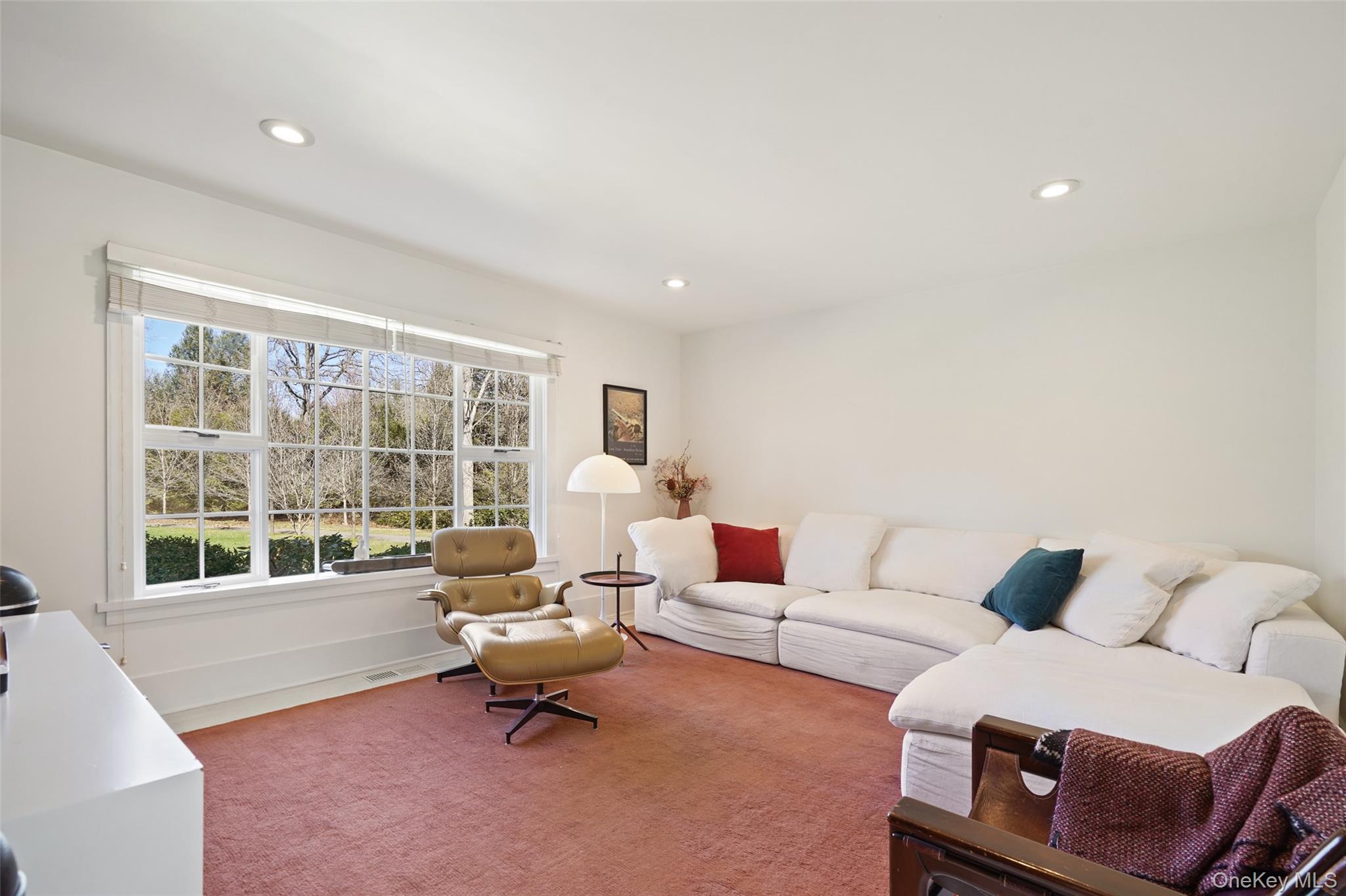 16 Cedar Hill Lane