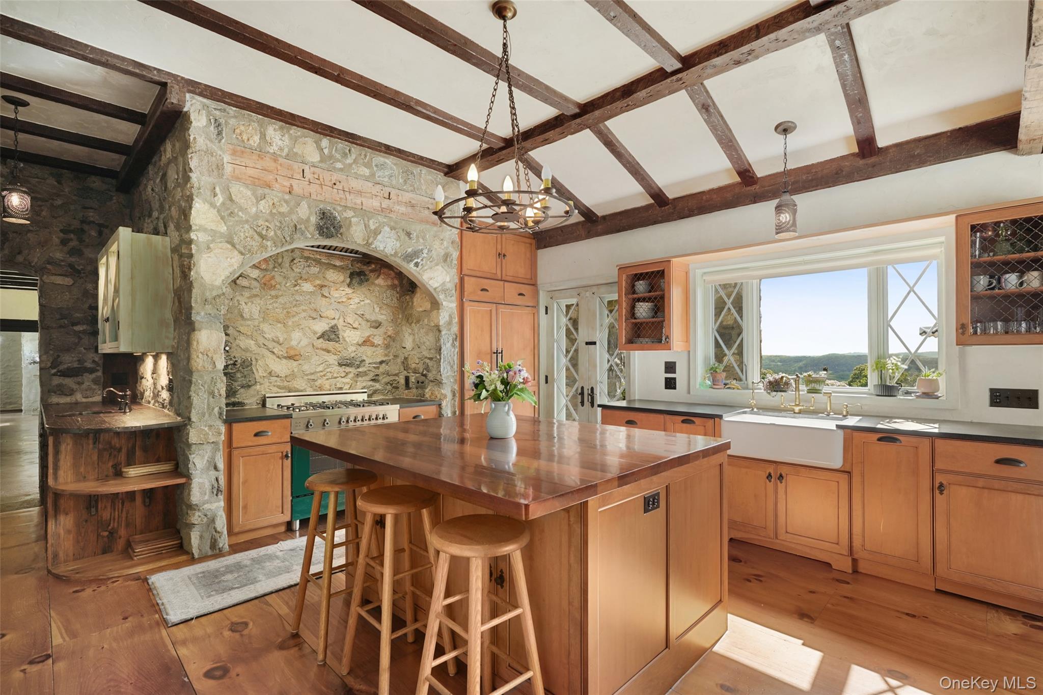 283-289 Starr Ridge Road Unit: 283-289 and 299