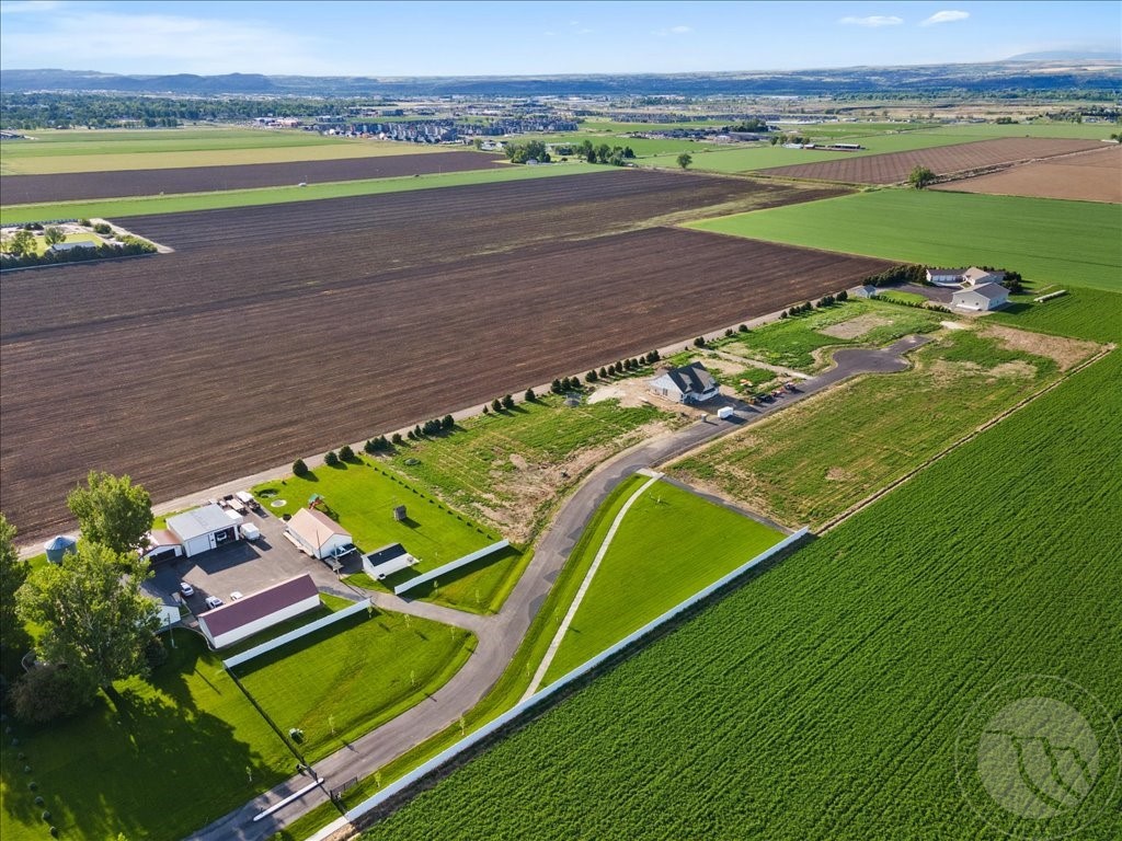 Lot 14 Black Canyon COURT