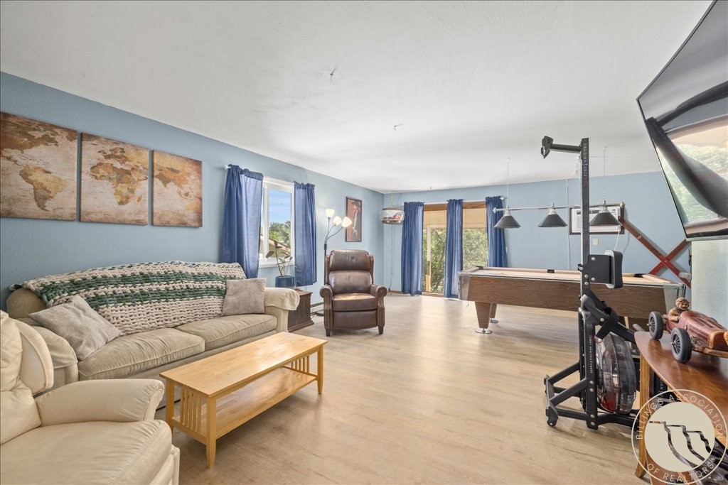 4248 Vaughn LANE