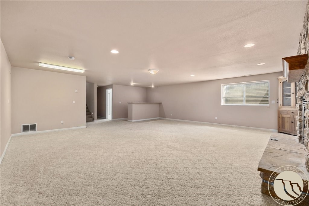 2916 Monad ROAD