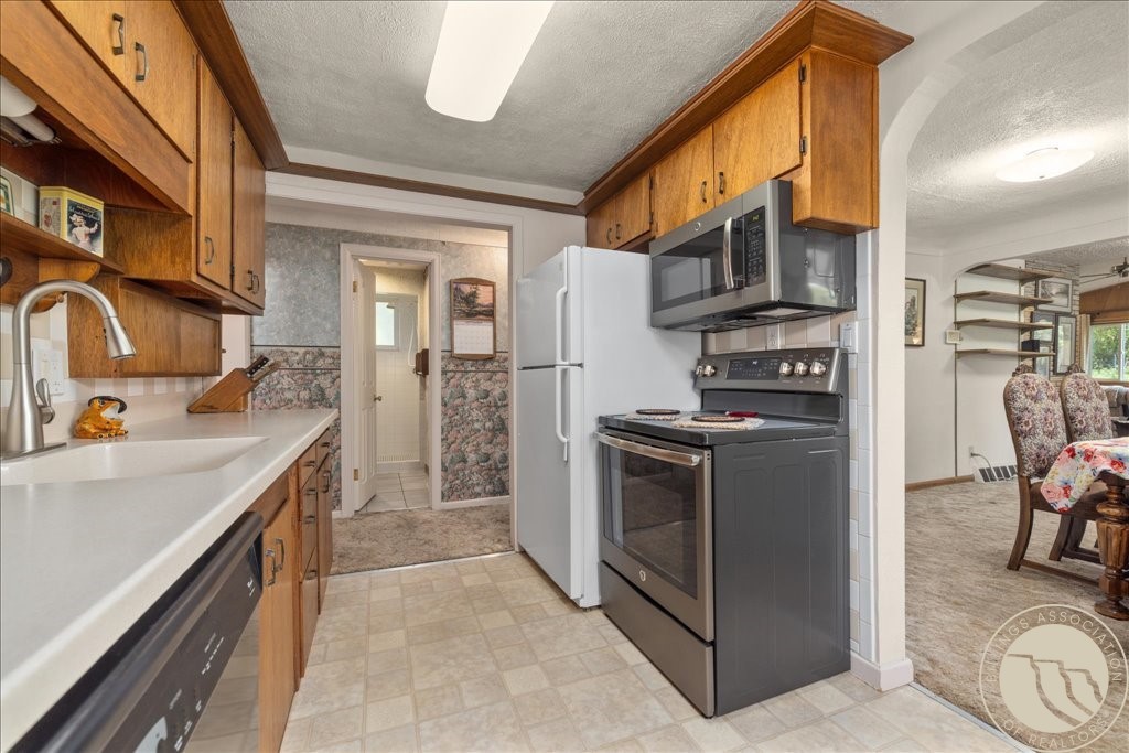 3332 Rimrock ROAD