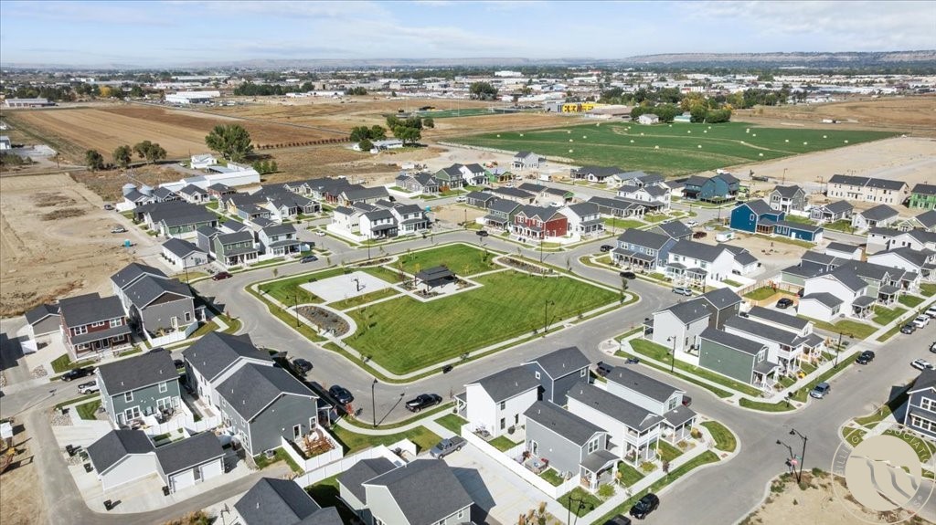 1845 Norma Jean SQUARE E