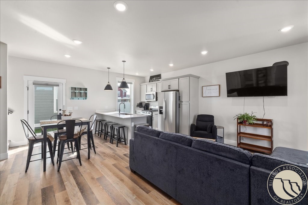 1845 Norma Jean SQUARE E