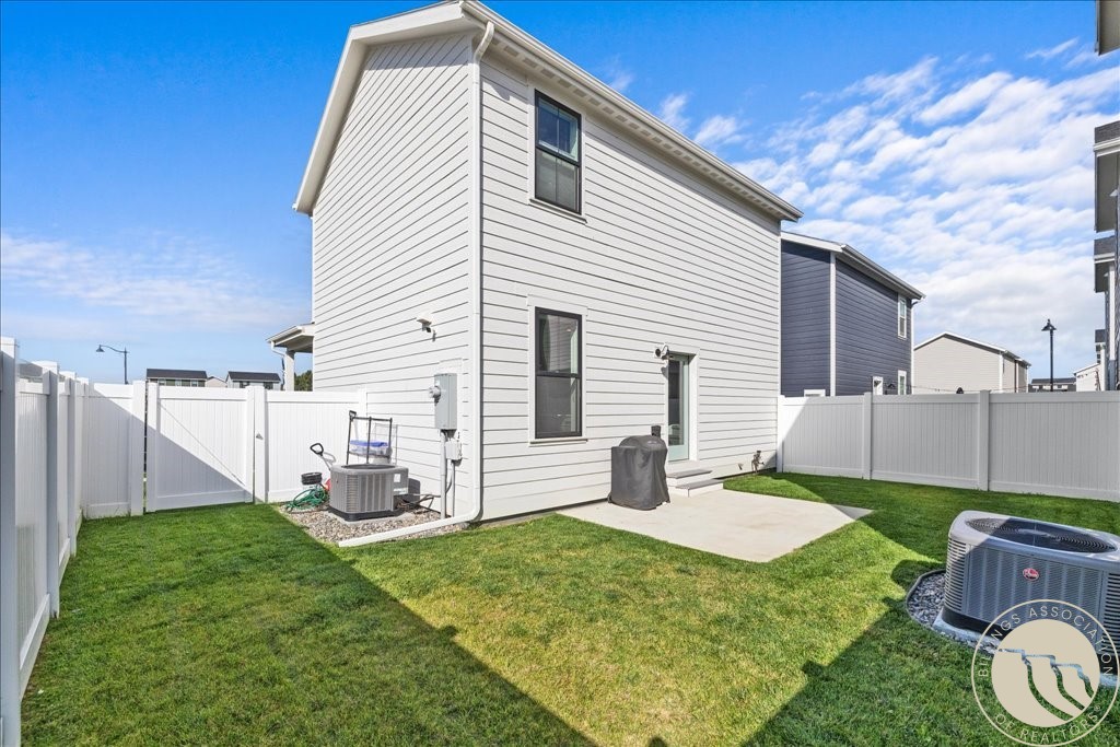 1845 Norma Jean SQUARE E