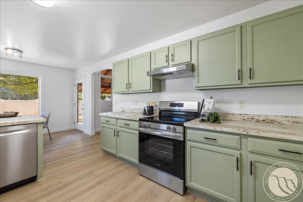 131 S 38th W