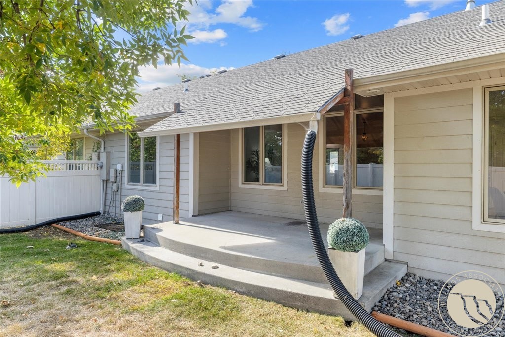 131 S 38th W