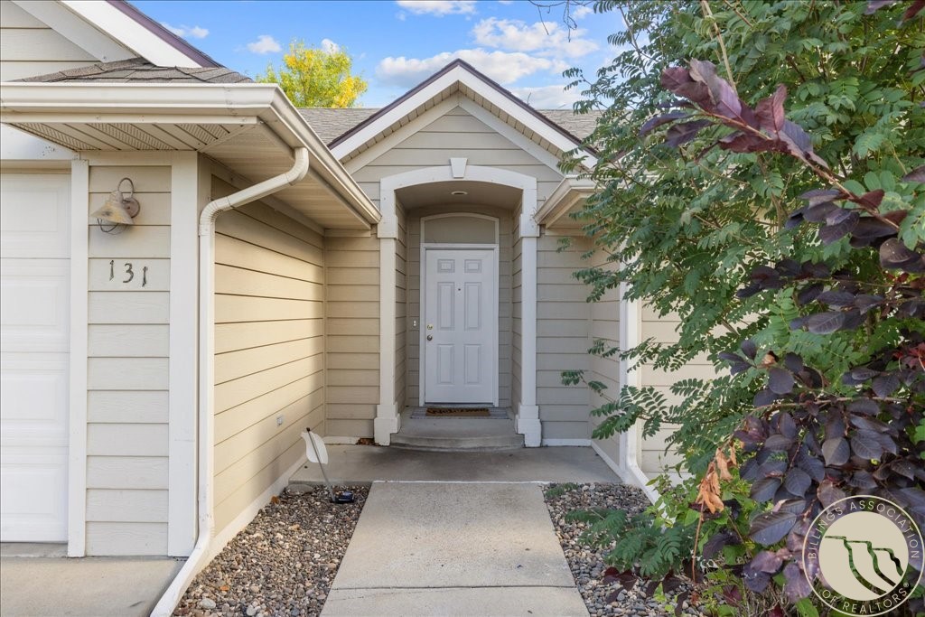 131 S 38th W
