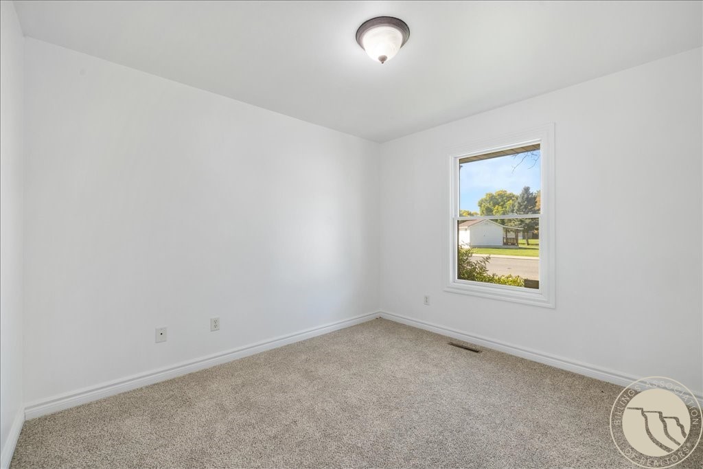131 S 38th W