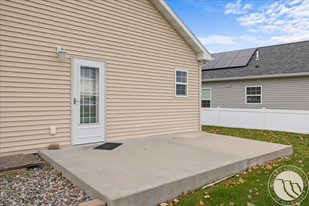 1443 Twin Oaks DRIVE