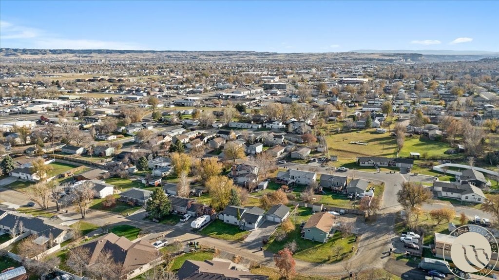 446 N Lakeview DRIVE