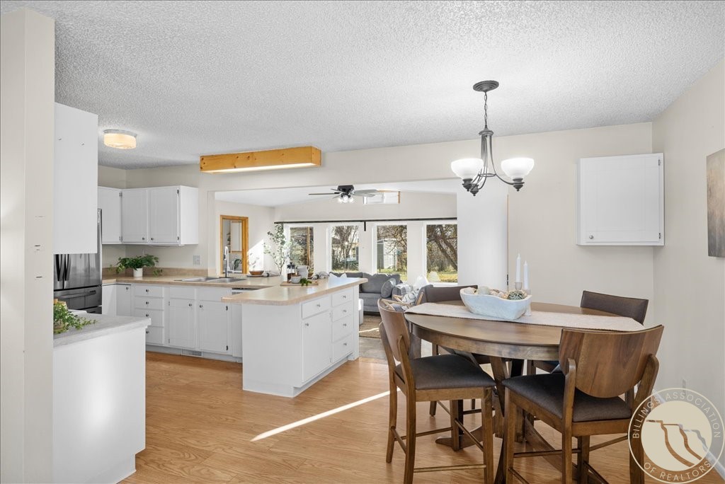 446 N Lakeview DRIVE