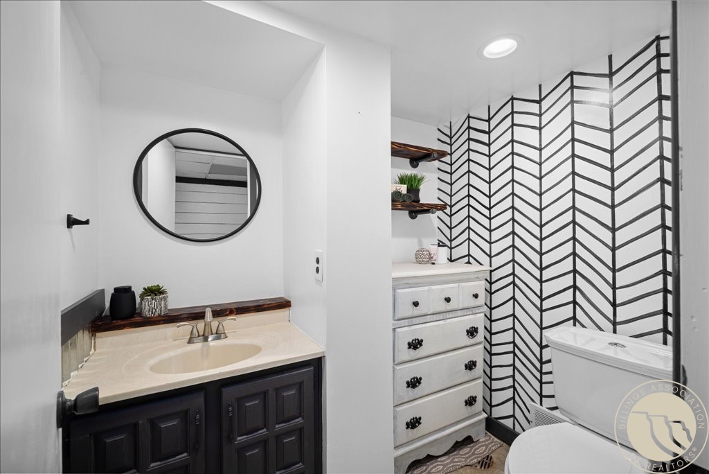 446 N Lakeview DRIVE