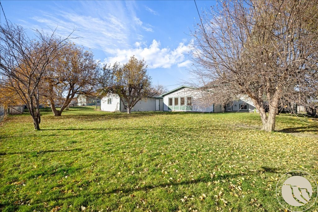 446 N Lakeview DRIVE