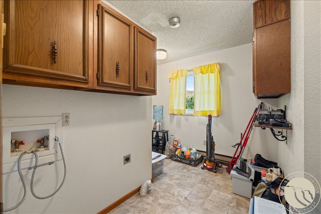 3748 Blue Creek ROAD