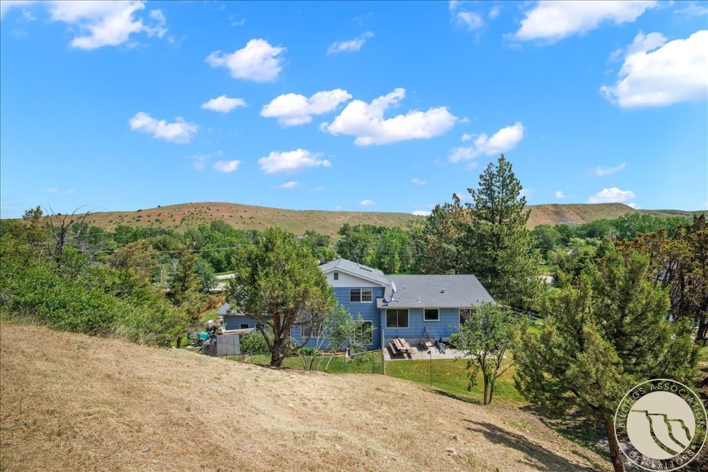 3748 Blue Creek ROAD