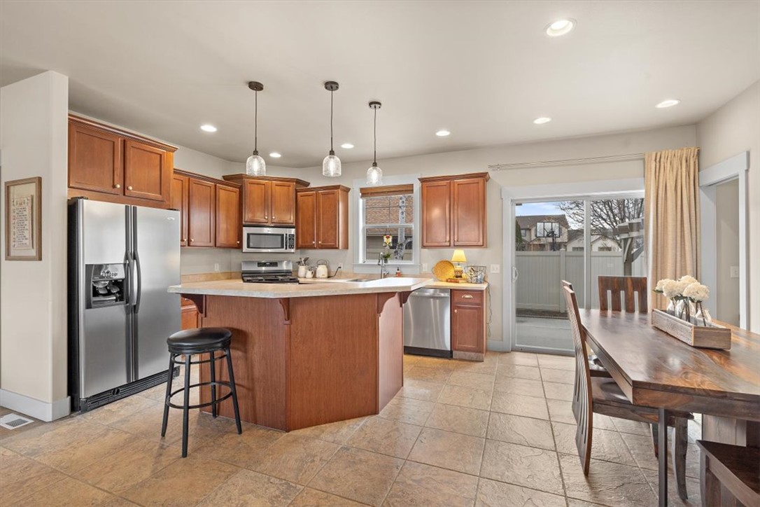 3050 Hunters Ridge Loop