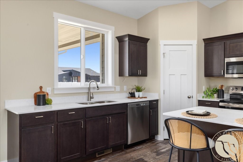 2529 Whisper Wind Way