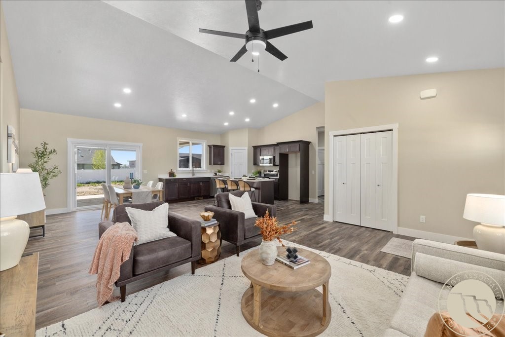 2529 Whisper Wind Way