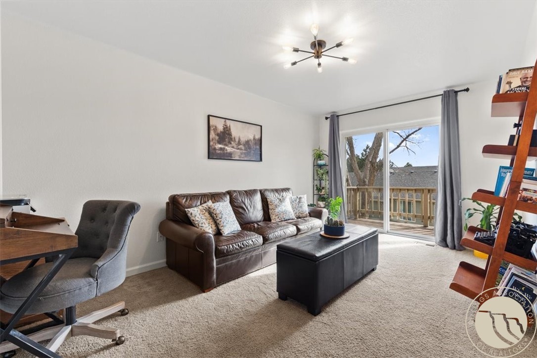 626 S 38th Street W 13