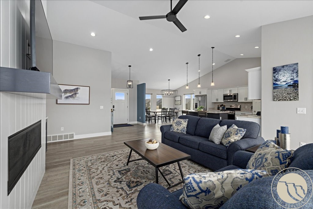 7076 Copper View Way