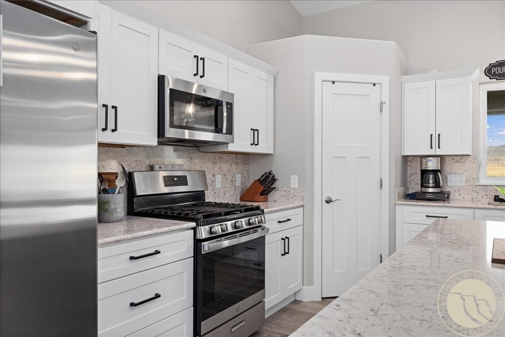 7076 Copper View Way