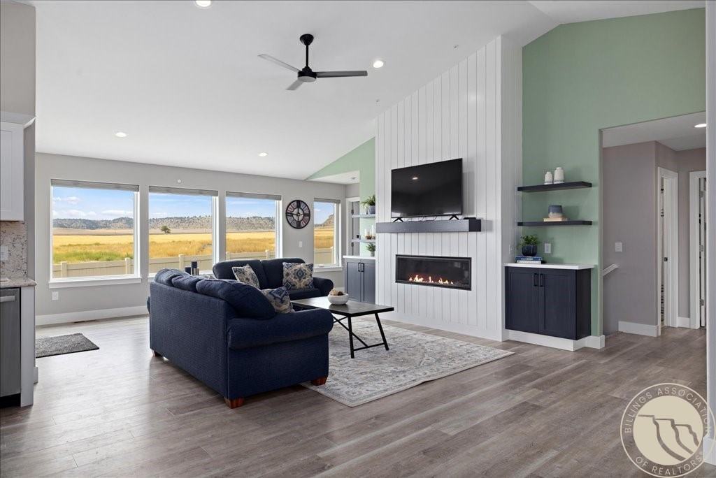 7076 Copper View Way