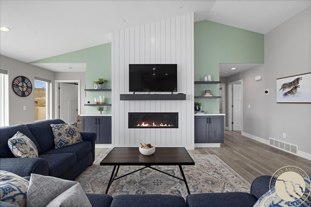 7076 Copper View Way