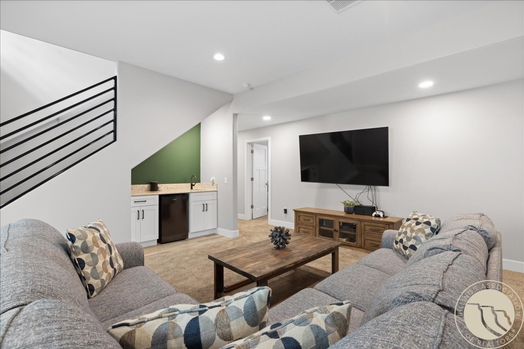 7076 Copper View Way