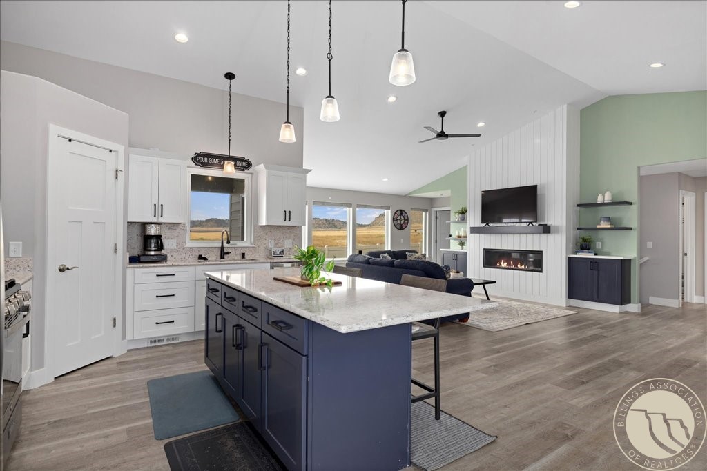 7076 Copper View Way