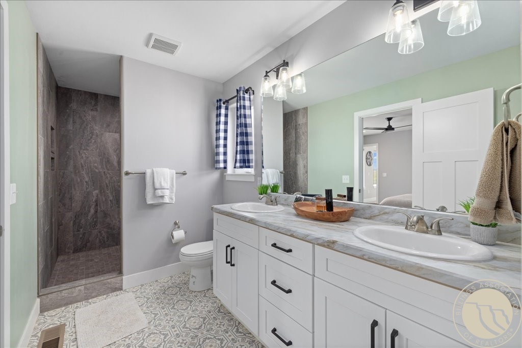 7076 Copper View Way