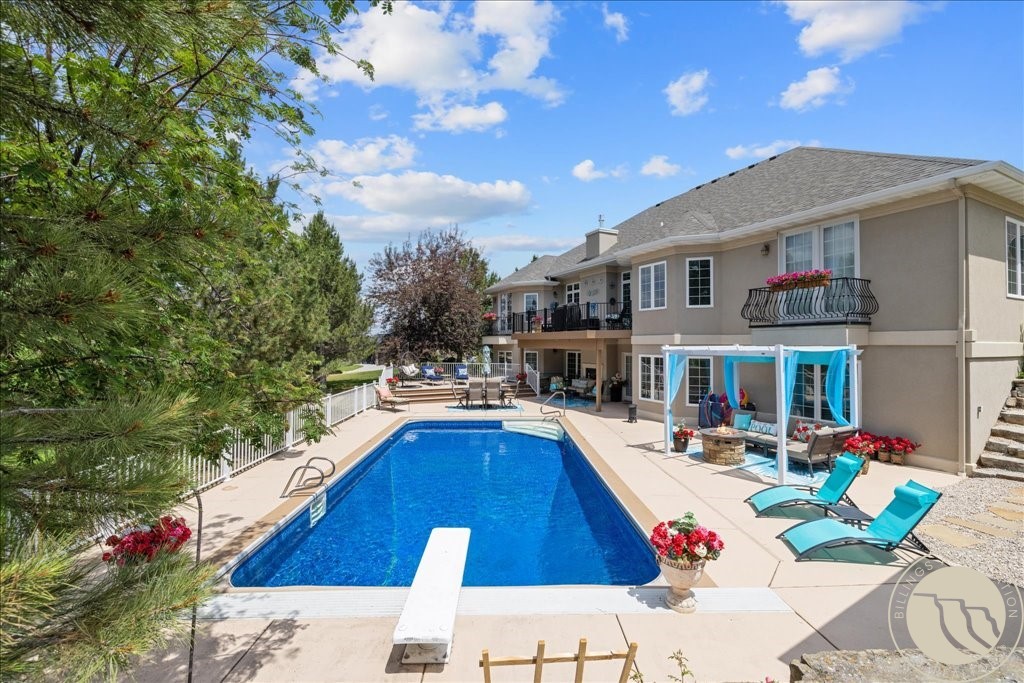 4466 Iron Horse Trail